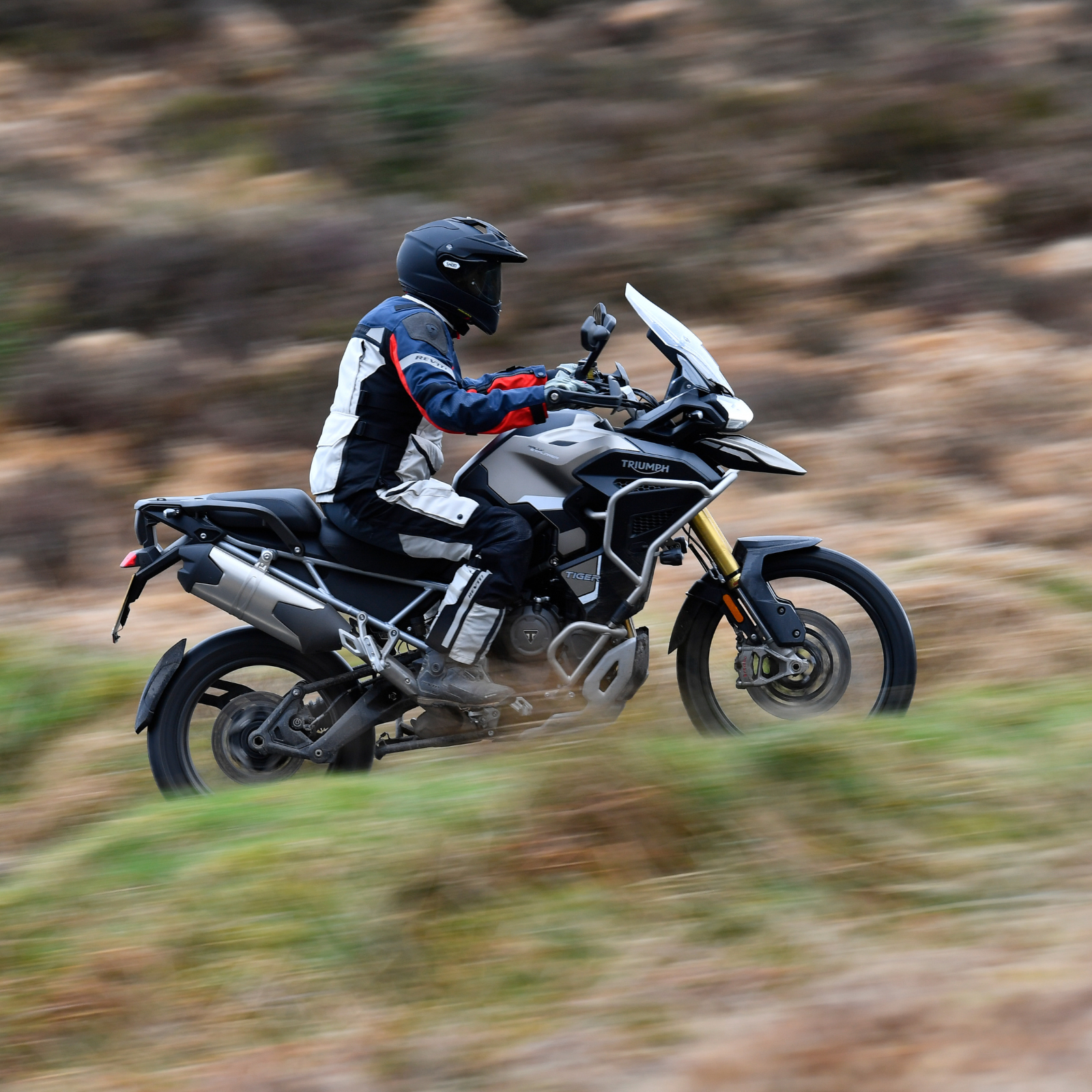 SHOEI Hornet X2 - Helmet House